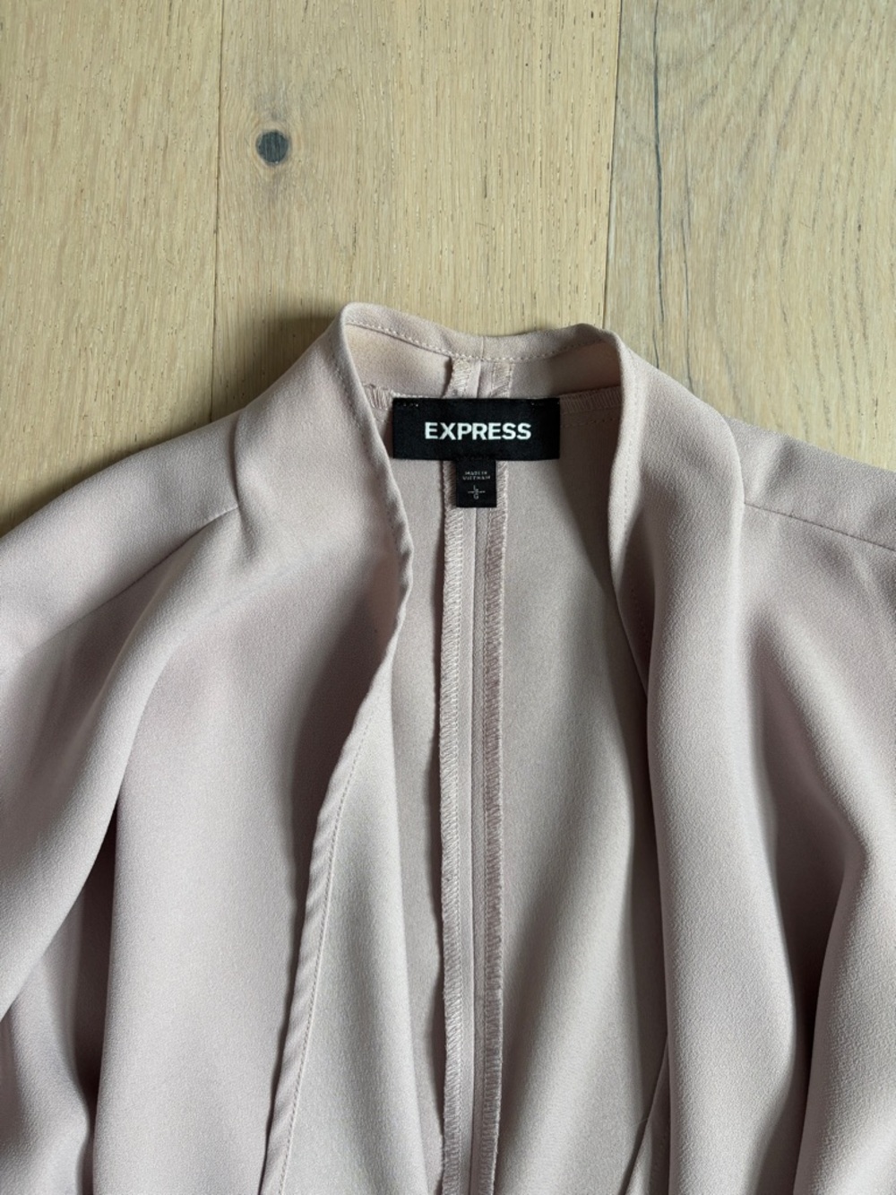 Express Blazer - Picture 3 of 3